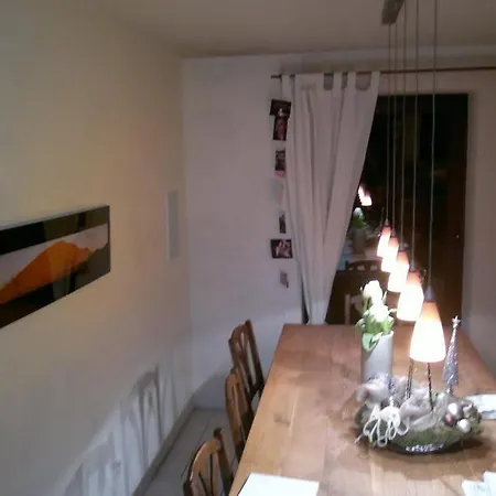 Zimmer Mit Bad, Modern Und Ruhig - Familiaer! * Dusseldorf